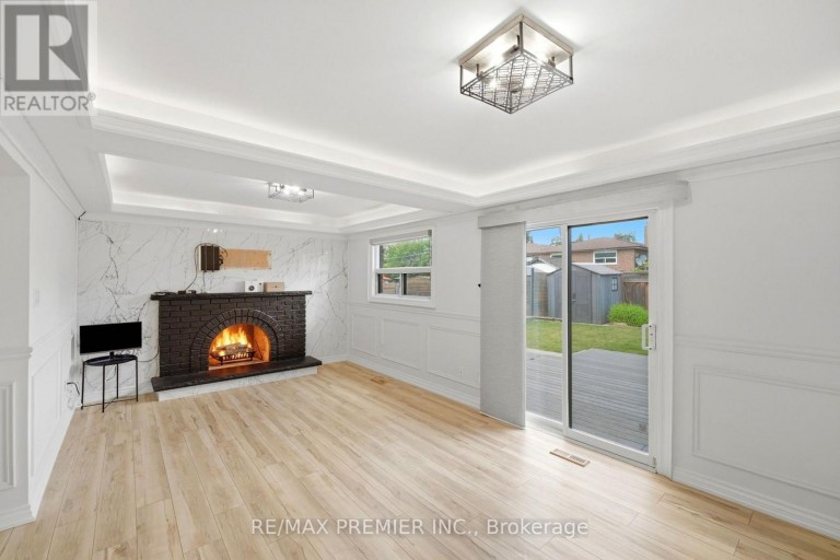 GROUND & LOWER - 21 AVON CRESCENT, Vaughan (East Woodbridge), Ontario, L4L1H4