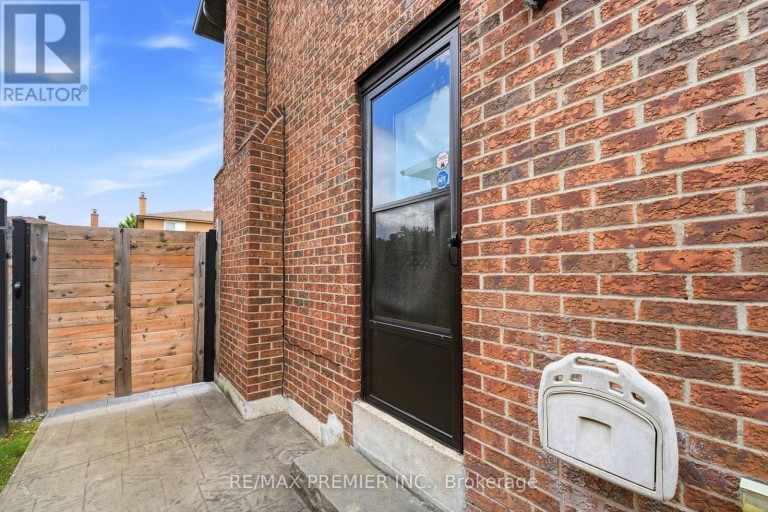 GROUND & LOWER - 21 AVON CRESCENT, Vaughan (East Woodbridge), Ontario, L4L1H4