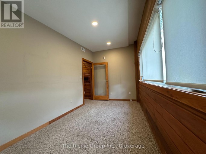 933009 AIRPORT ROAD, Mono, Ontario, L9W6C7