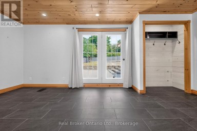 17 PEEL STREET Penetanguishene Ontario photo 14
