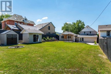 17 PEEL STREET Penetanguishene Ontario photo 28