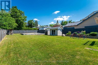 17 PEEL STREET Penetanguishene Ontario photo 29
