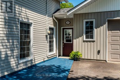 17 PEEL STREET Penetanguishene Ontario photo 3