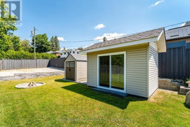 17 PEEL STREET Penetanguishene Ontario photo 31
