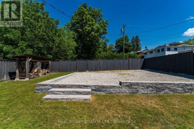 17 PEEL STREET Penetanguishene Ontario photo 33
