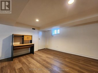 BSMT - 105 CROCUS DRIVE Toronto (Wexford-Maryvale) Ontario photo 4