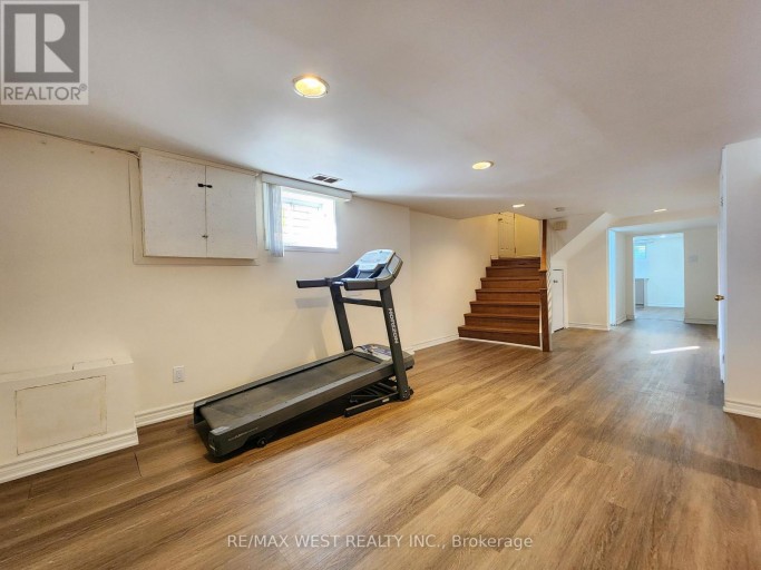 BSMT - 105 CROCUS DRIVE, Toronto (Wexford-Maryvale), Ontario, M1R4T3