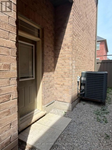 B - 2 CHESNEY CRESCENT, Vaughan (Kleinburg), Ontario, L4H4A7