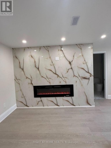 B - 2 CHESNEY CRESCENT, Vaughan (Kleinburg), Ontario, L4H4A7