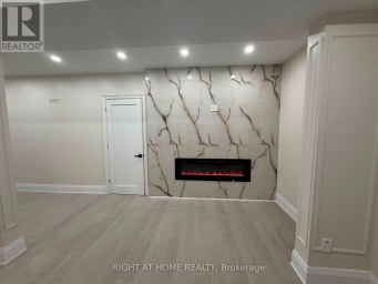 A - 2 CHESNEY CRESCENT Vaughan (Kleinburg) Ontario photo 6