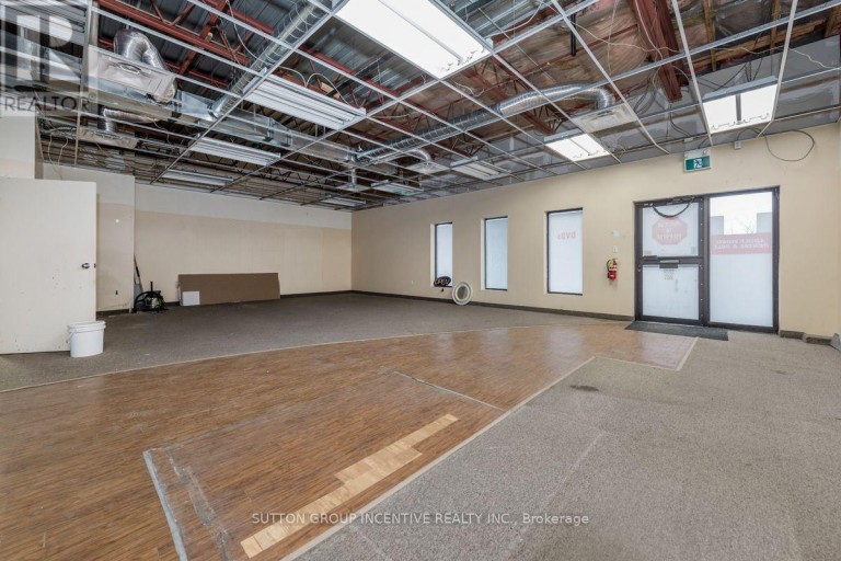 4 - 285 DUNLOP STREET W, Barrie (400 North), Ontario, L4N1C1
