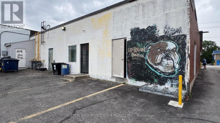 4 - 285 DUNLOP STREET W, Barrie (400 North), Ontario, L4N1C1