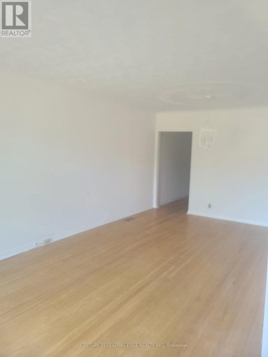 MAIN FLOOR - 108 ROCHMAN BOULEVARD, Toronto (Woburn), Ontario, M1H1S2