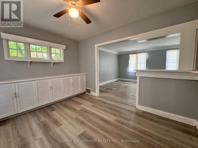 UPPER UNIT - 46 PLAINS ROAD, Burlington (LaSalle), Ontario, L7T2B9