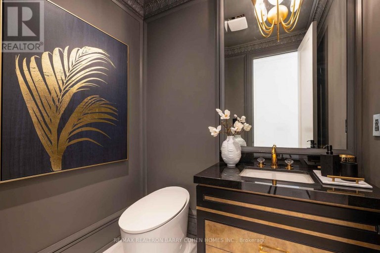 230 DUNVEGAN ROAD, Toronto (Forest Hill South), Ontario, M5P2P2