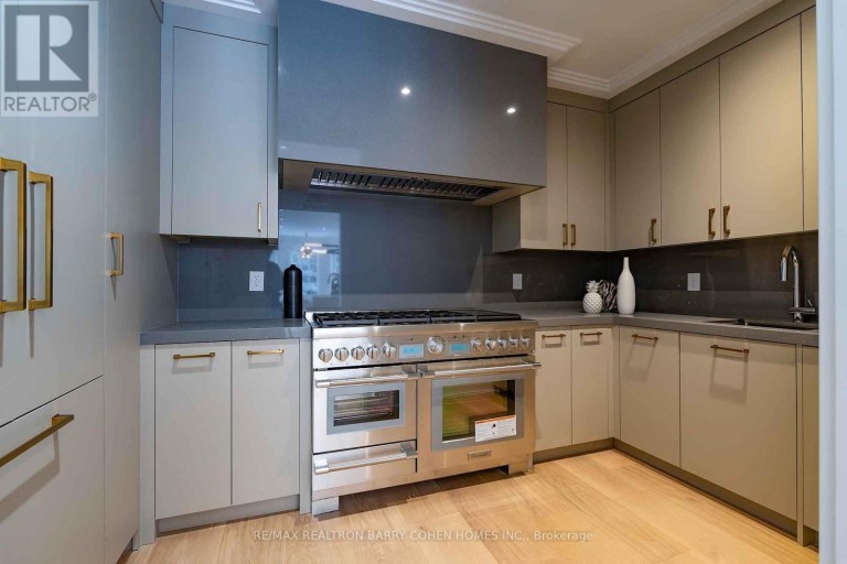 230 DUNVEGAN ROAD, Toronto (Forest Hill South), Ontario, M5P2P2