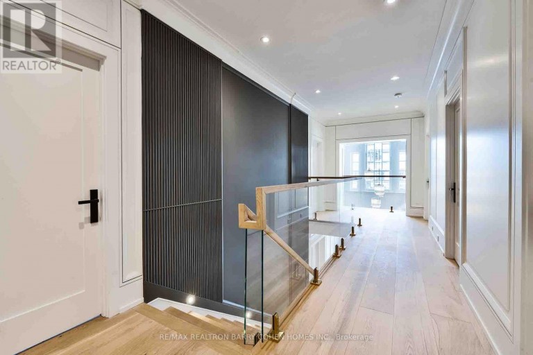 230 DUNVEGAN ROAD, Toronto (Forest Hill South), Ontario, M5P2P2
