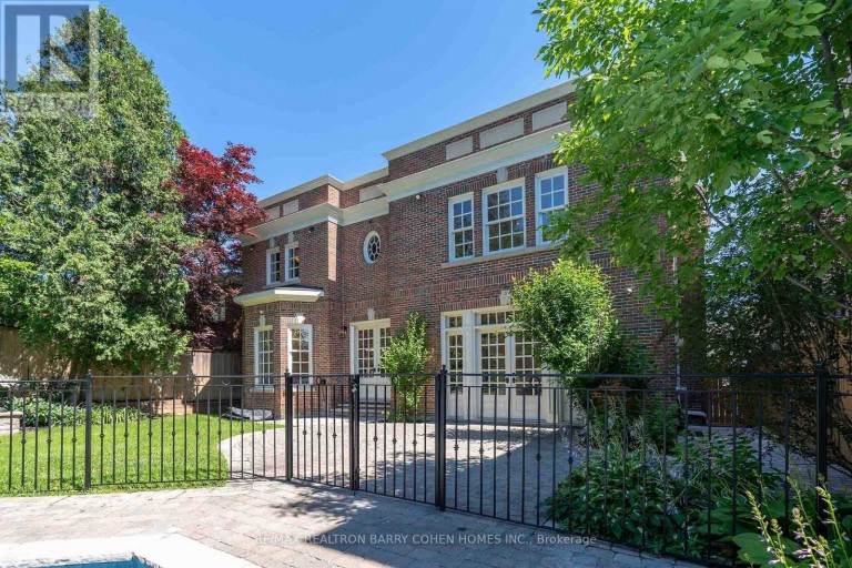 230 DUNVEGAN ROAD, Toronto (Forest Hill South), Ontario, M5P2P2