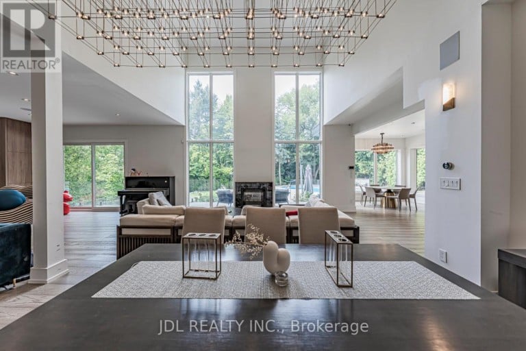 19 FIFESHIRE ROAD, Toronto (St. Andrew-Windfields), Ontario, M2L2G4