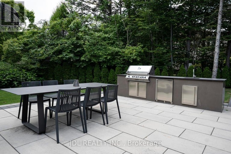 19 FIFESHIRE ROAD, Toronto (St. Andrew-Windfields), Ontario, M2L2G4