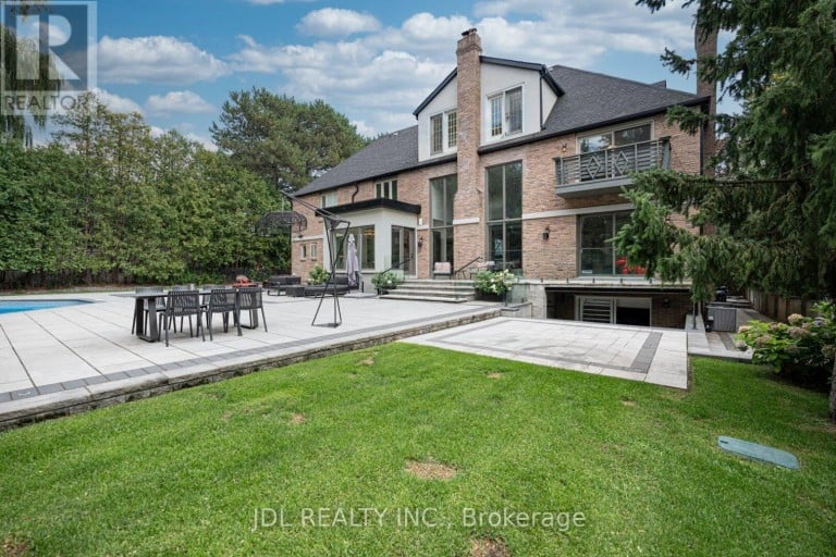 19 FIFESHIRE ROAD, Toronto (St. Andrew-Windfields), Ontario, M2L2G4