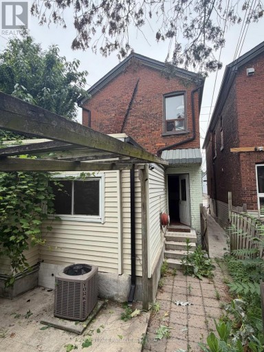 UPPER - 55 CANNON STREET W, Hamilton (Strathcona), Ontario, L8R2B4