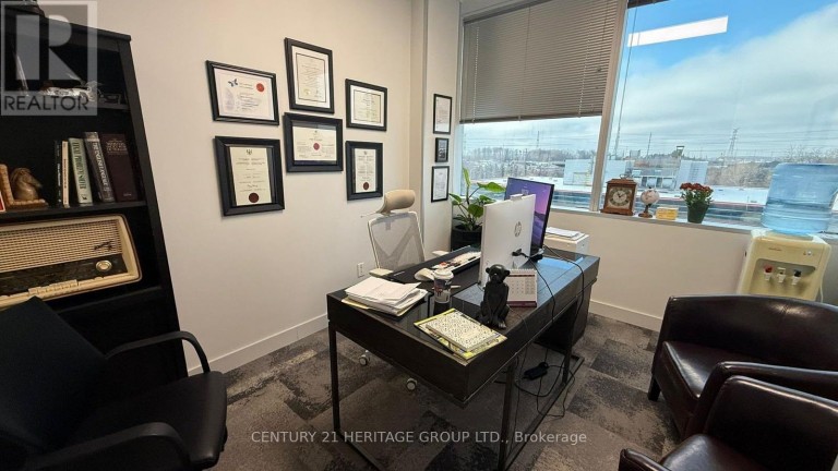 PH2B - 330 HIGHWAY 7 E, Richmond Hill (Doncrest), Ontario, L4B3P8