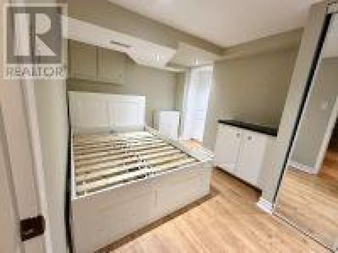BSMT - 4 LINTON AVENUE, Toronto (Birchcliffe-Cliffside), Ontario, M1N1W6