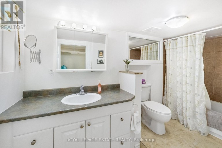 BSMT - 4 LINTON AVENUE, Toronto (Birchcliffe-Cliffside), Ontario, M1N1W6