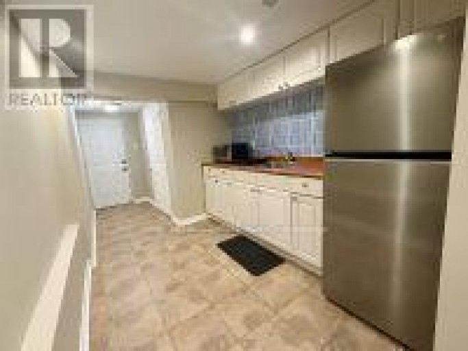 BSMT - 4 LINTON AVENUE, Toronto (Birchcliffe-Cliffside), Ontario, M1N1W6