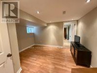 BSMT - 4 LINTON AVENUE Toronto (Birchcliffe-Cliffside) Ontario photo 9