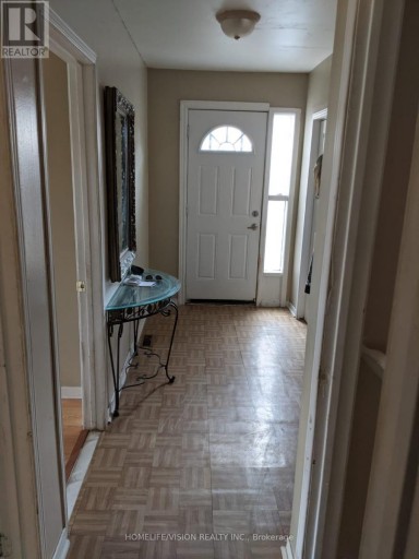 3766 DARLA DRIVE E, Mississauga (Malton), Ontario, L4T2C9