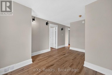 31 WATERLOO STREET S Stratford Ontario photo 13