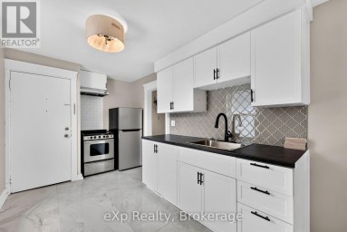31 WATERLOO STREET S Stratford Ontario photo 4