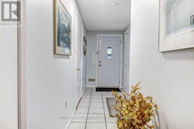 12 - 1990 WAVELL STREET London East (East I) Ontario photo 4