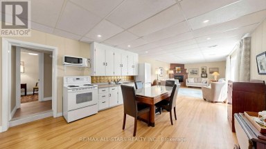 43 TORONTO STREET N Uxbridge Ontario photo 17