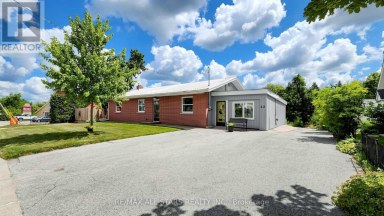43 TORONTO STREET N Uxbridge Ontario photo 2