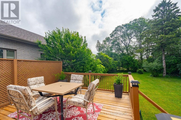 35 NETHERFORD ROAD, Vaughan (Maple), Ontario, L6A1C7