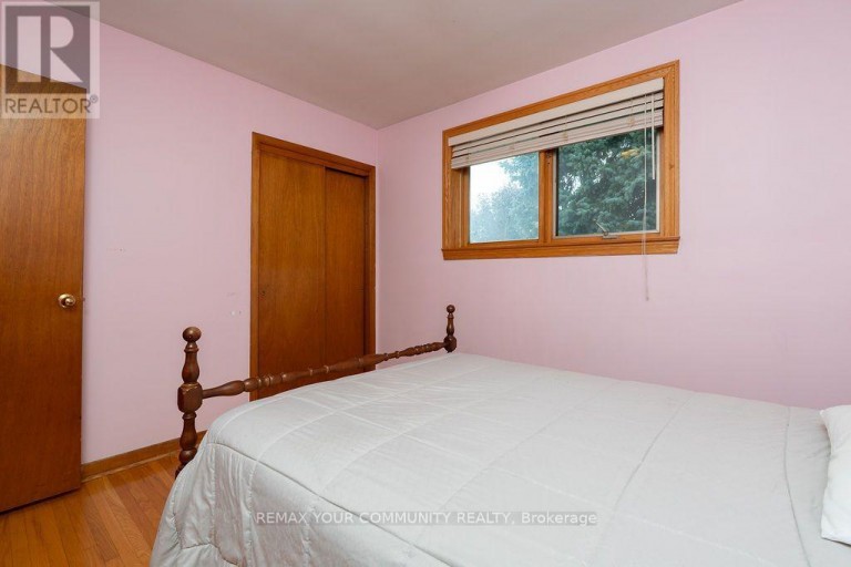 35 NETHERFORD ROAD, Vaughan (Maple), Ontario, L6A1C7