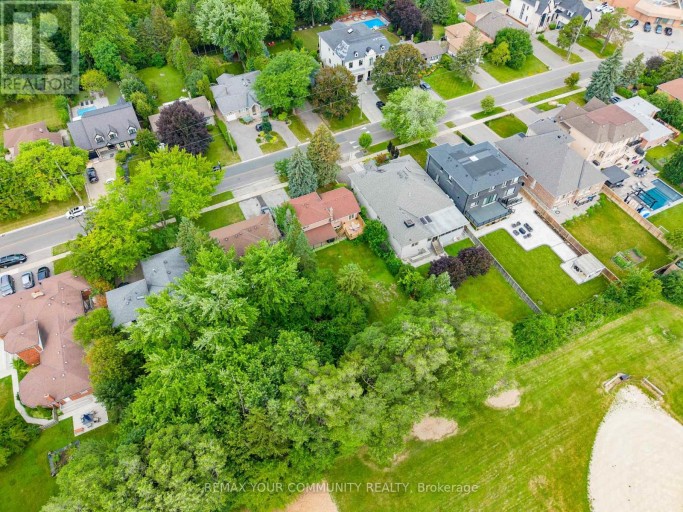 35 NETHERFORD ROAD, Vaughan (Maple), Ontario, L6A1C7
