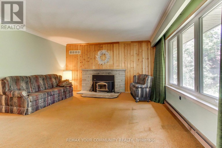 9947 WOODBINE AVENUE, Markham (Devil's Elbow), Ontario, L6C1H7