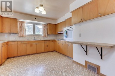 9947 WOODBINE AVENUE Markham (Devil's Elbow) Ontario photo 16