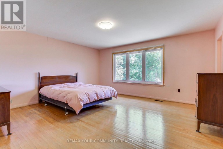 9947 WOODBINE AVENUE, Markham (Devil's Elbow), Ontario, L6C1H7