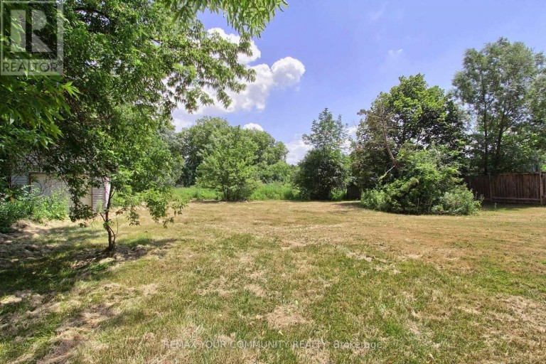 9947 WOODBINE AVENUE, Markham (Devil's Elbow), Ontario, L6C1H7