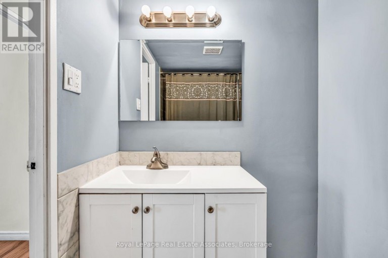 1108 - 1615 BLOOR STREET, Mississauga (Applewood), Ontario, L4X1S2