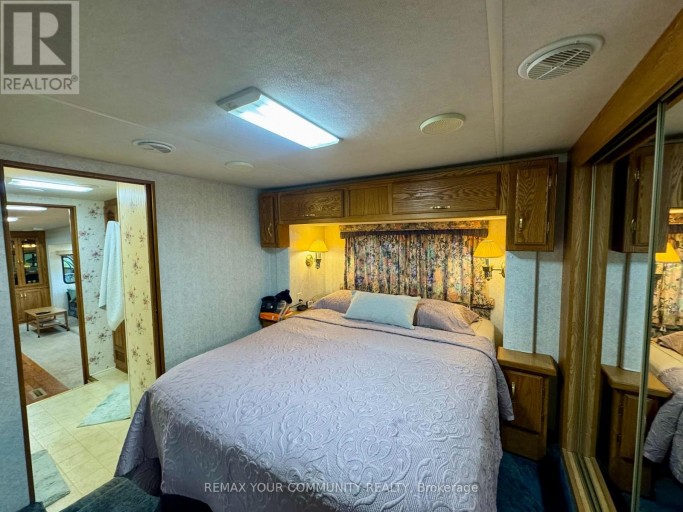 33 - 285 CRYDERMANS SIDE ROAD, Georgina (Baldwin), Ontario, L0E1A0