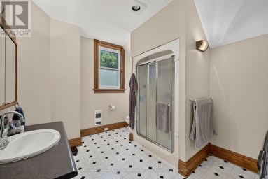 153 PARK STREET Goderich (Goderich (Town)) Ontario photo 26