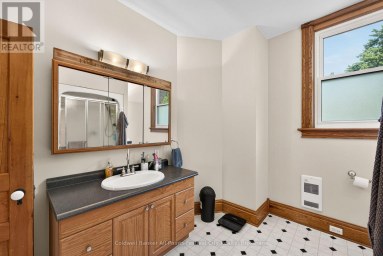 153 PARK STREET Goderich (Goderich (Town)) Ontario photo 27