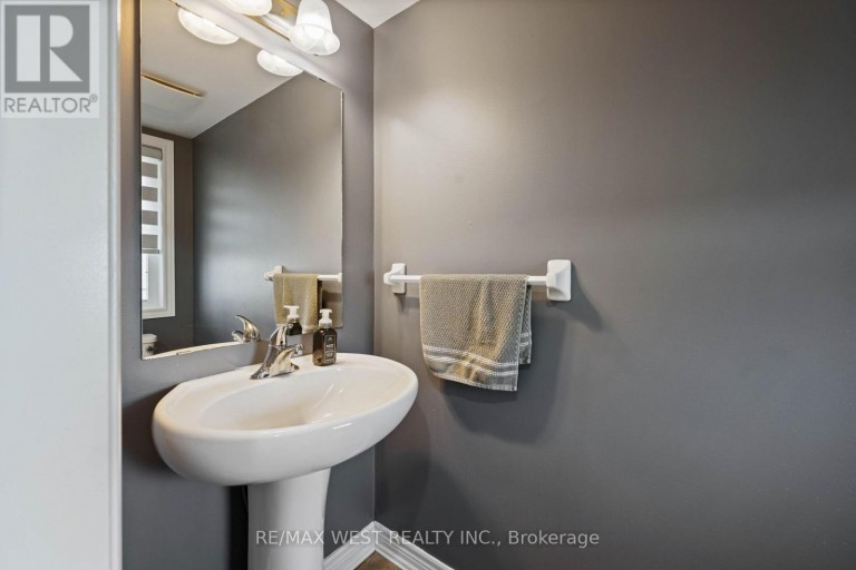 70 - 124 PARKINSON CRESCENT, Orangeville, Ontario, L9W6X3