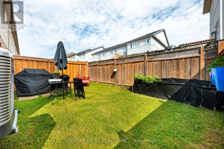 70 - 124 PARKINSON CRESCENT, Orangeville, Ontario, L9W6X3